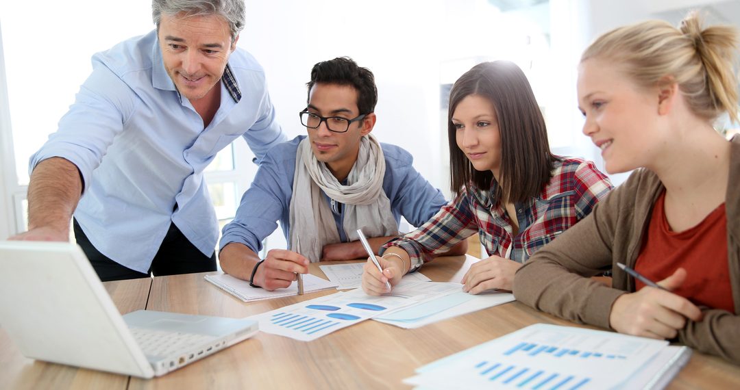 Comment faire des études de commerce