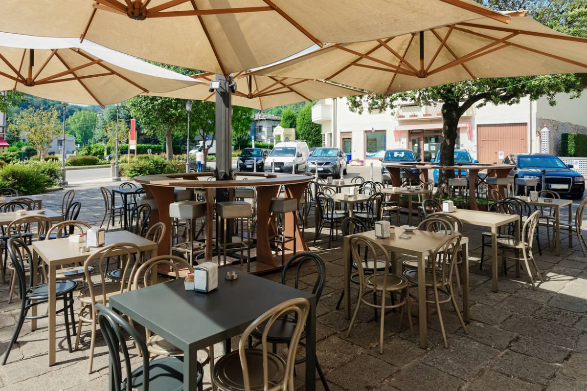 picture-solutions-efficaces-terrasse-img Protection terrasse café soleil